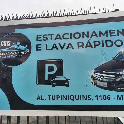 Cris Lava Rápido e Estacionamento
